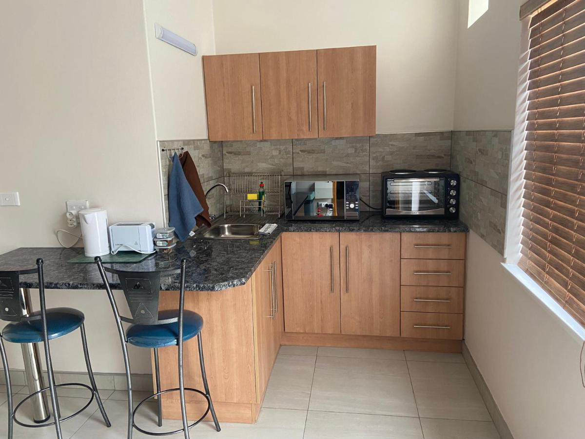 The Timeless Way Self Catering Accommodation Суакопмунд Екстериор снимка