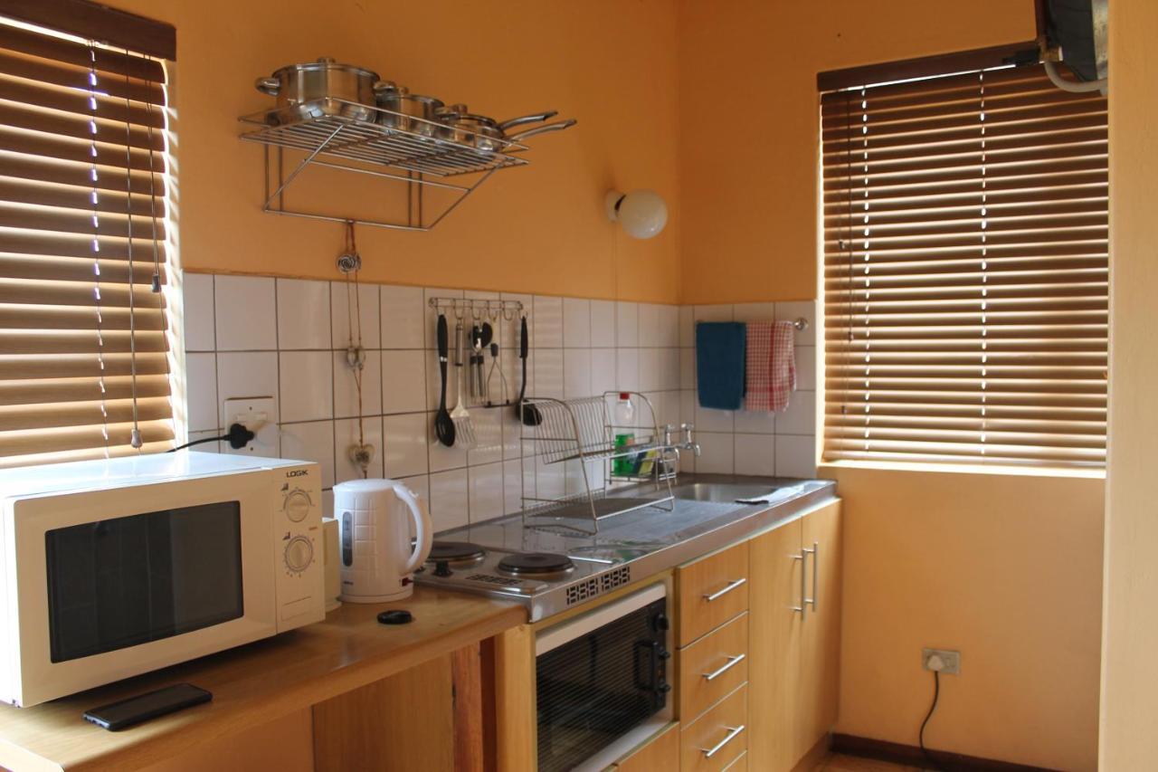 The Timeless Way Self Catering Accommodation Суакопмунд Екстериор снимка
